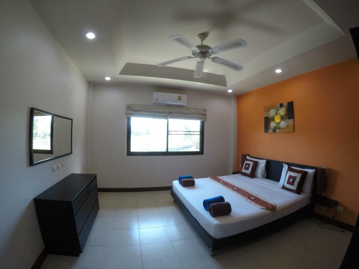 Resort Babylon Pool 4*