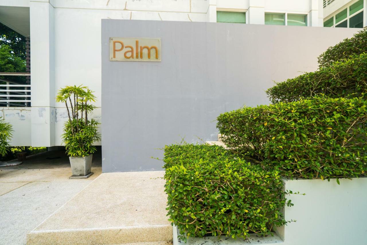 The Palm At Veloche Group By Lofty *