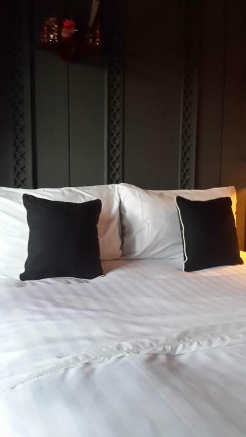 Apartamento Luxury King Bed With Pool View And Sauna
