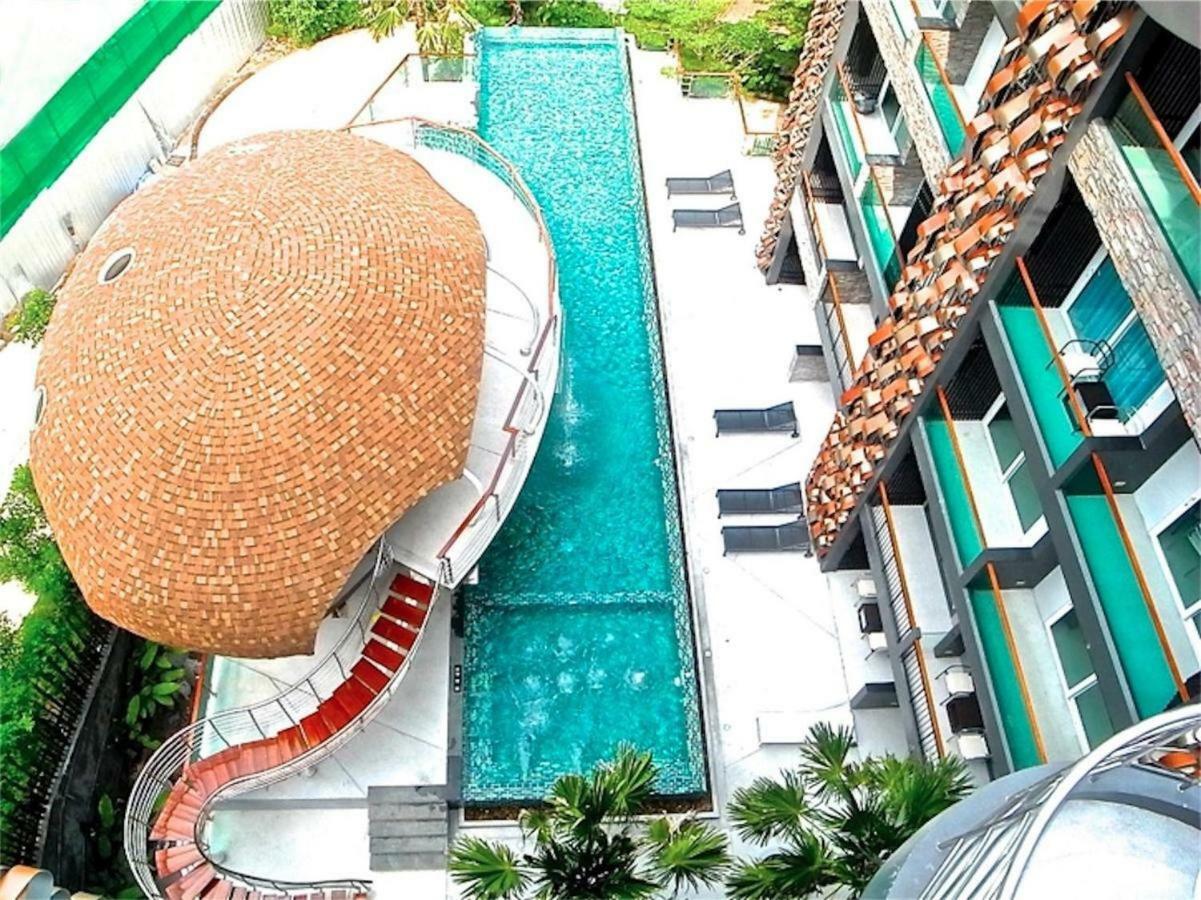 Emerald Terrace Apartment *