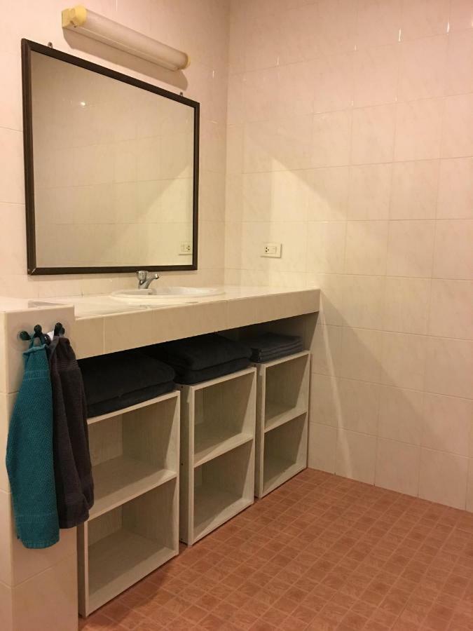 Vila Beautiful 3 Bedroom Garden Chalong
