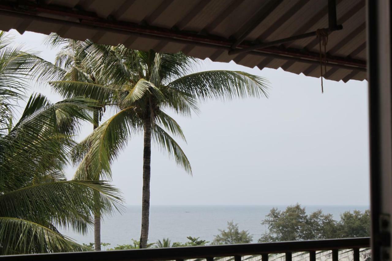 Merit Hill Bungalows Guest house