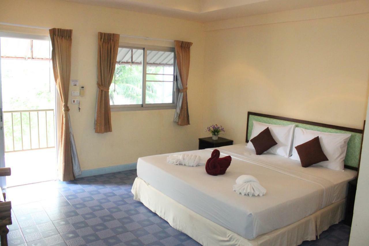 Merit Hill Bungalows Guest house
