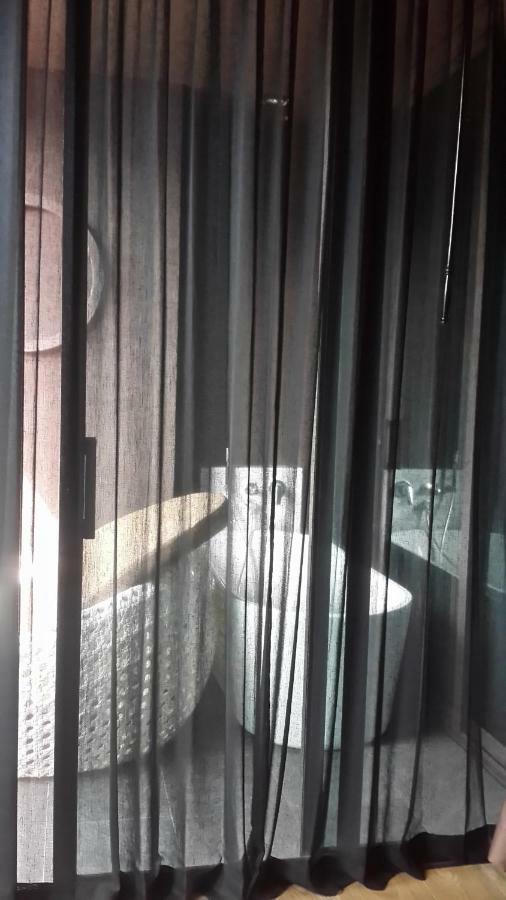 Luxury King Bed With Pool View And Sauna Apartamento