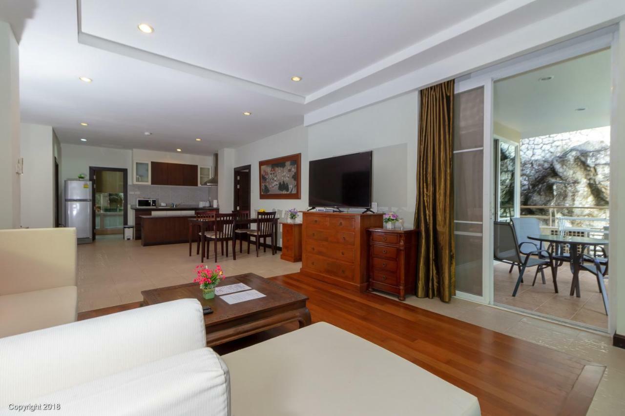 View Elegant Style Karon