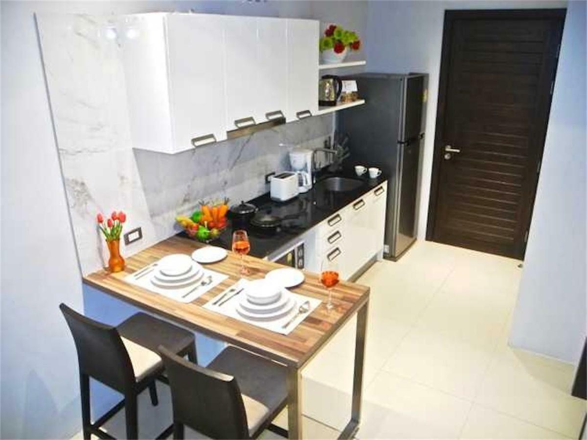 Emerald Terrace Apartment