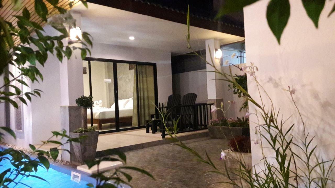 Pajee Pool Villa Nai Yang Beach