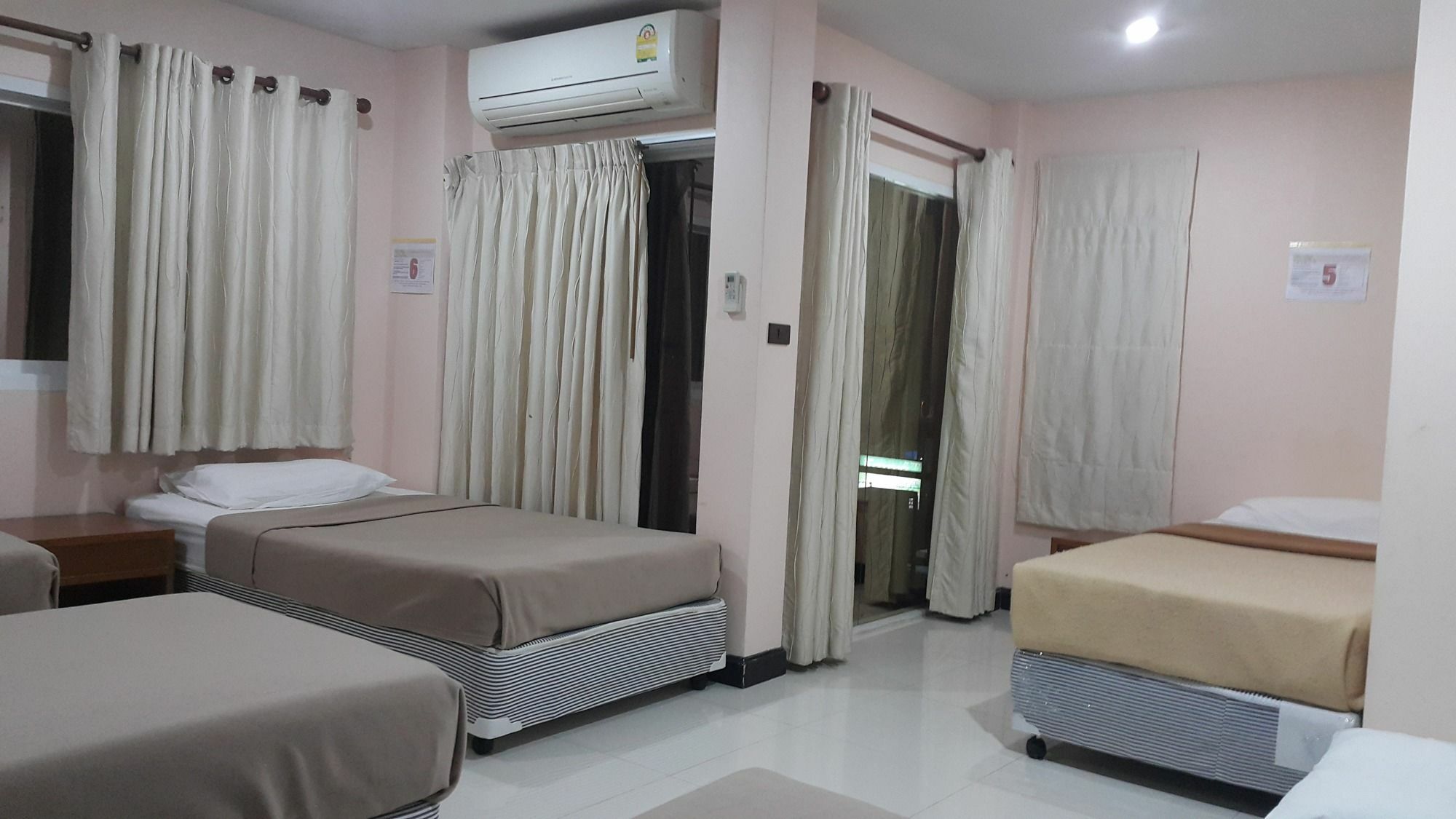 Hotel Seahorse Phuket 2*