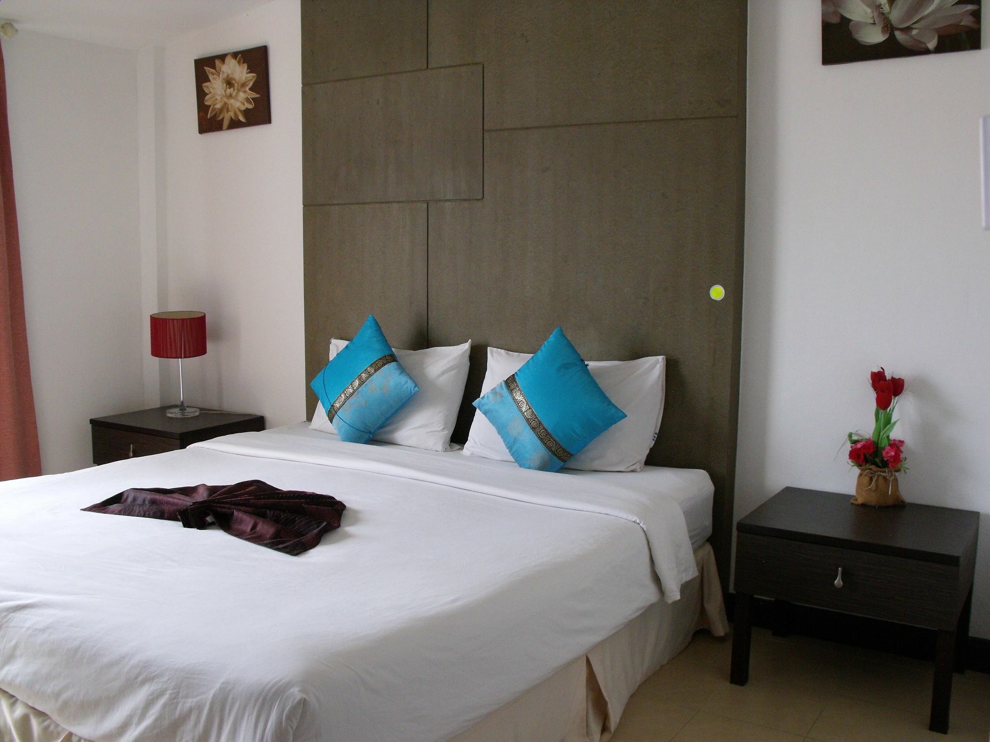 Hotel Seahorse Phuket 2*