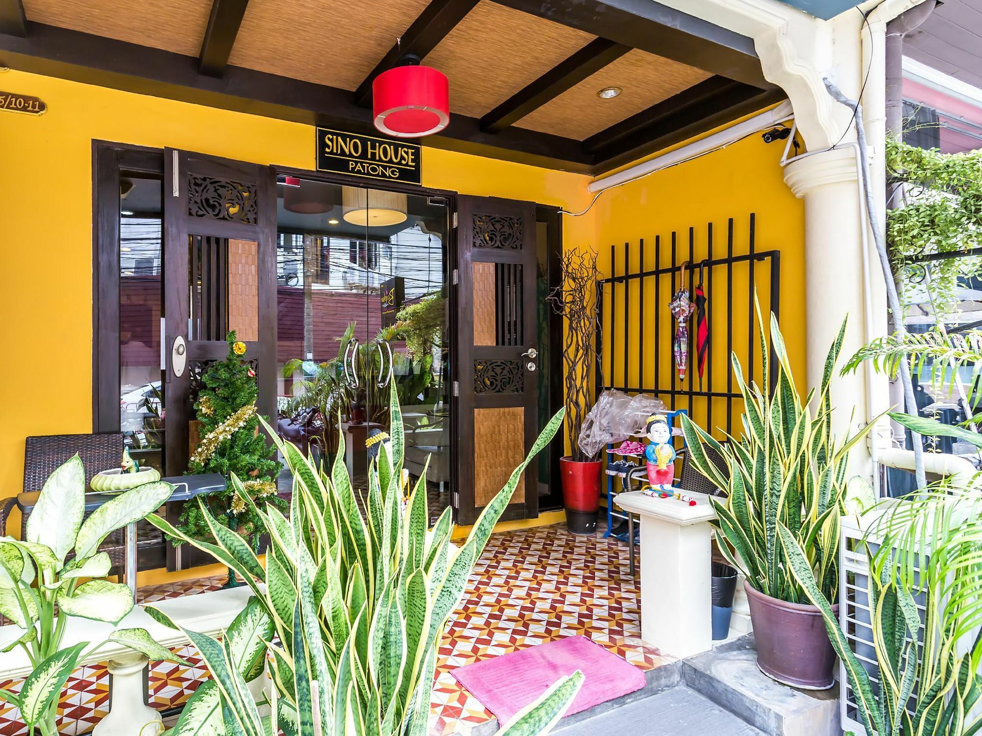 Sino House Gasthof Patong