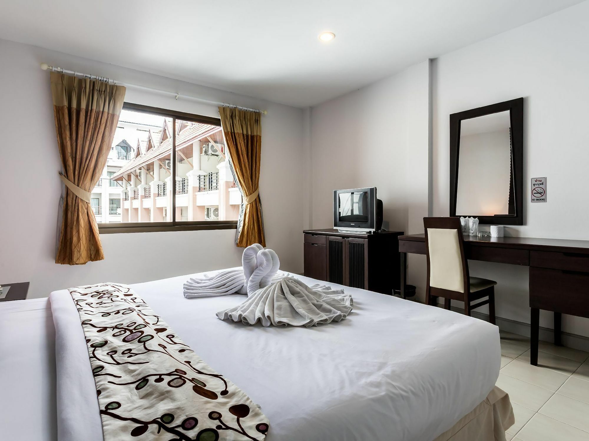 Sino House Gasthof Patong