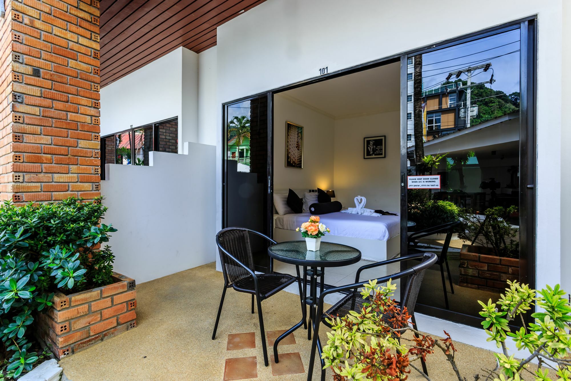 Etk Resort 3*