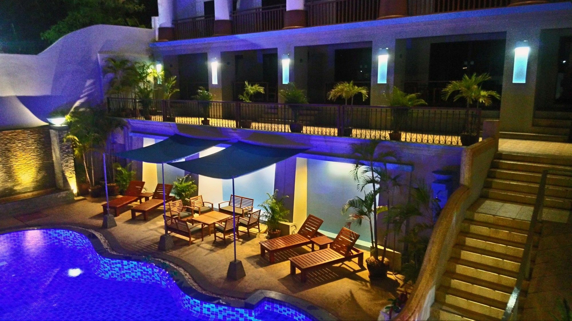 Bodega Phuket (adults Only) Hostel *
