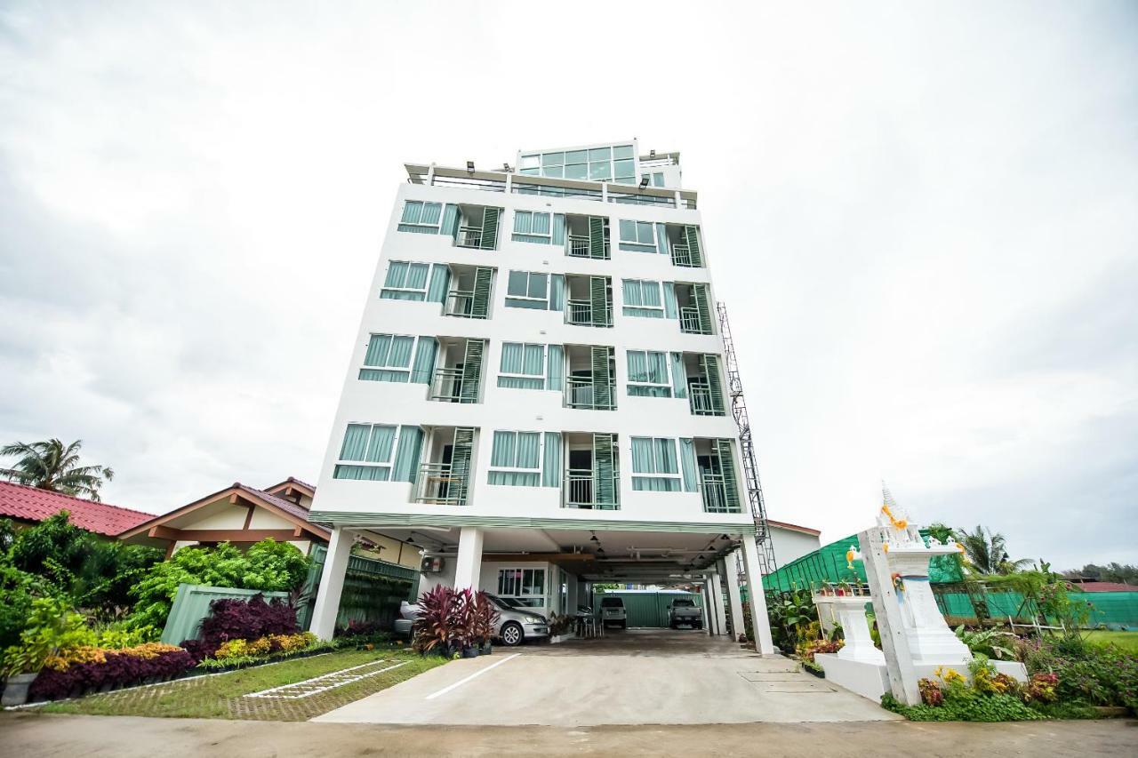Hotel Behome Phuket Nai Yang