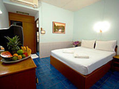 Hotel Hangout Phuket By Kly