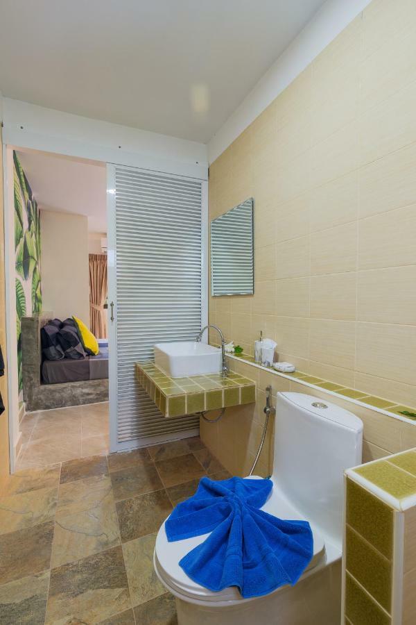 Hotel Baan Chaylay Phuket