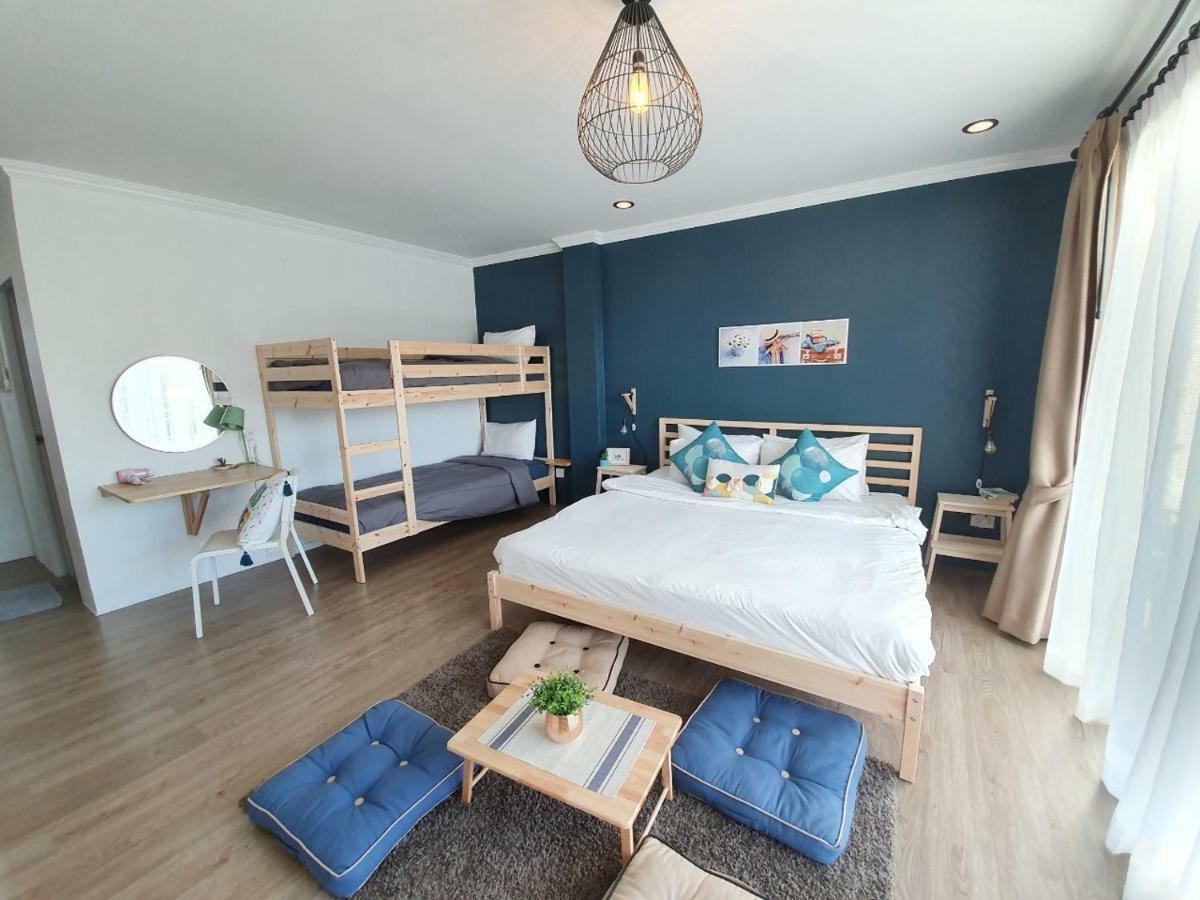 Thira House Gasthuis Karon