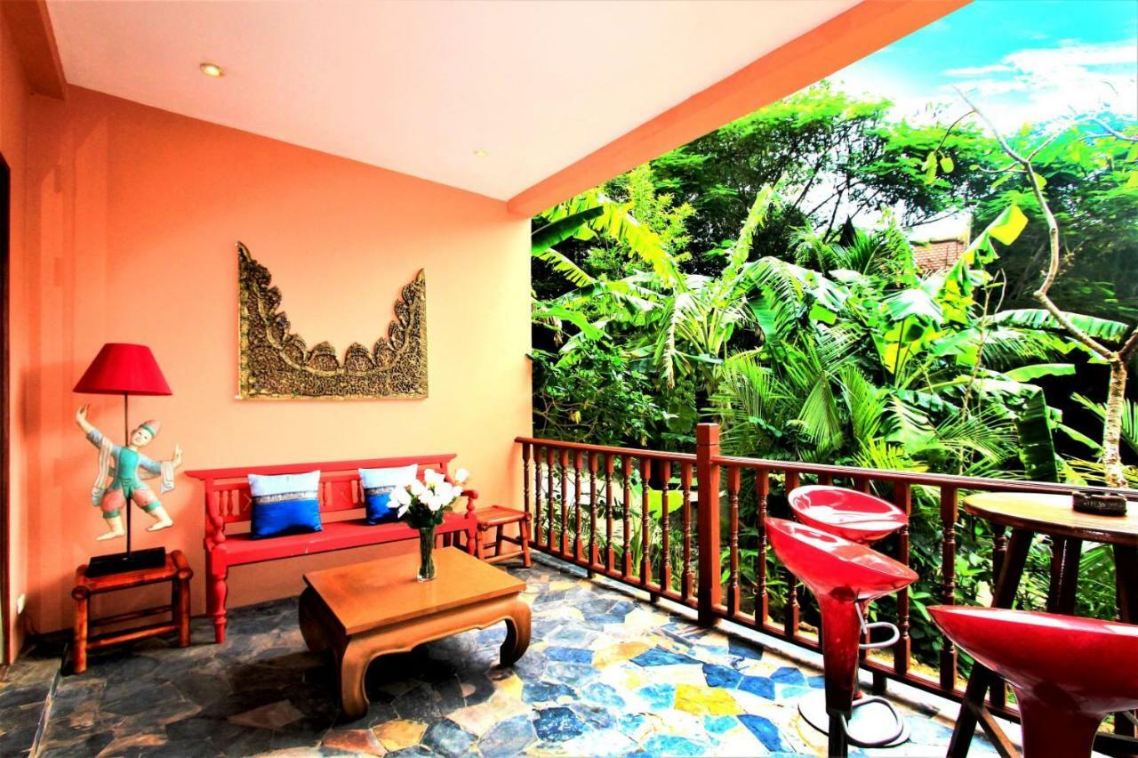 Nakathani Villas Kamala Beach
