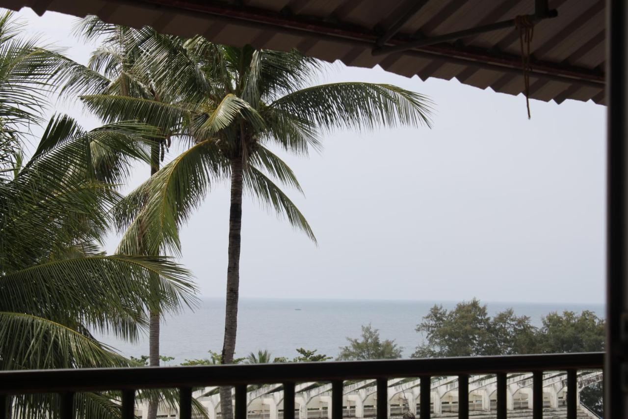 Merit Hill Bungalows 3*