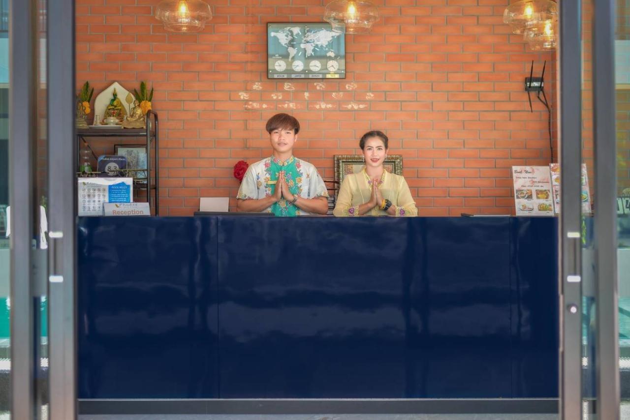 Phuket Airport Place 3*
