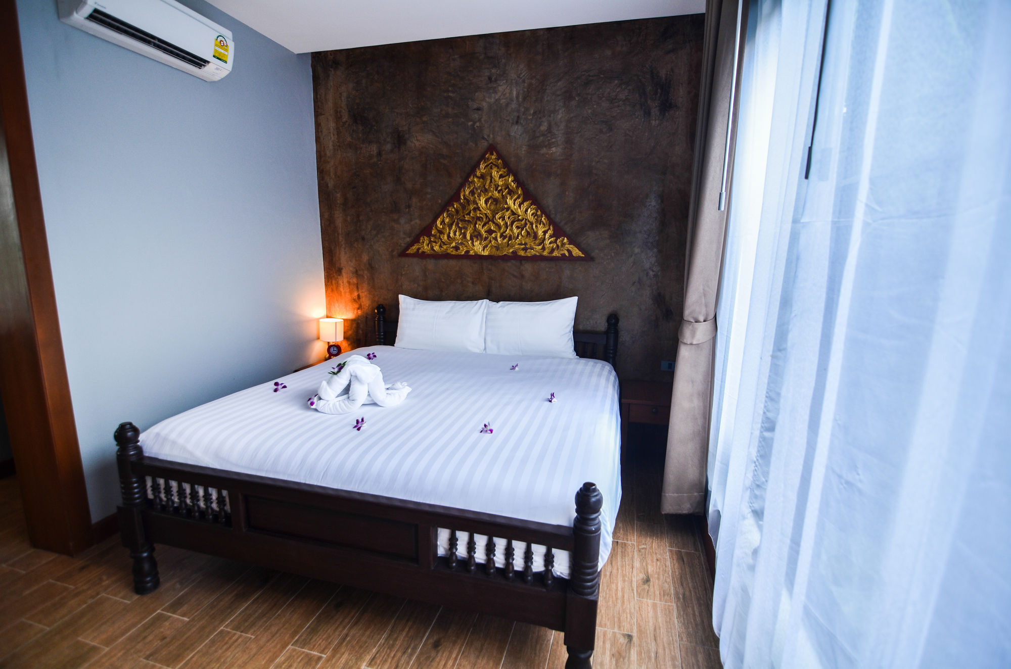Coco Retreat Phuket And - Sha Resort Chalong