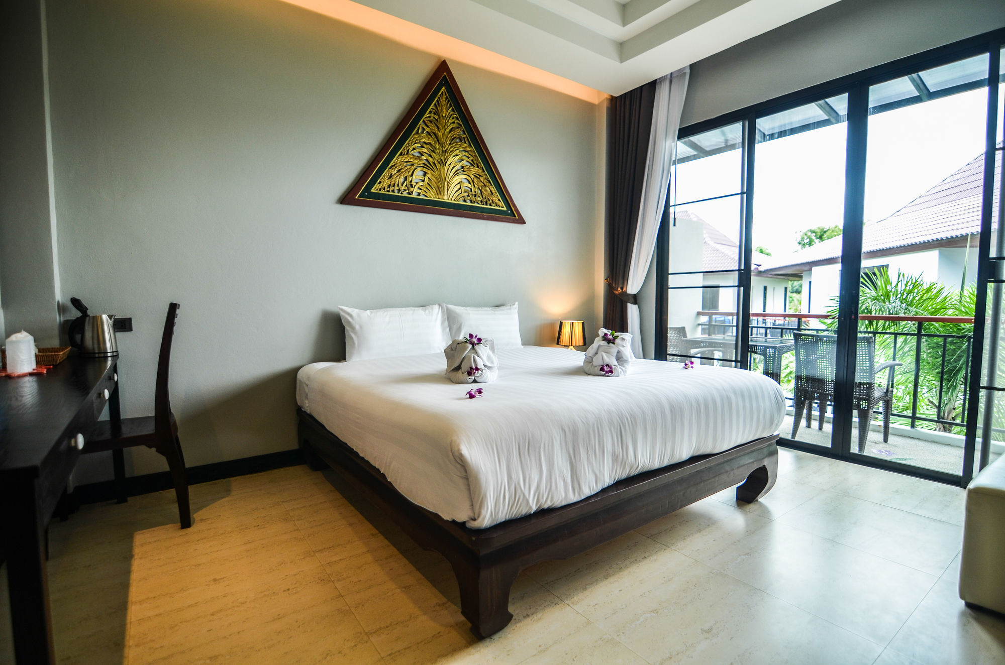 Coco Retreat Phuket And - Sha Resort Chalong