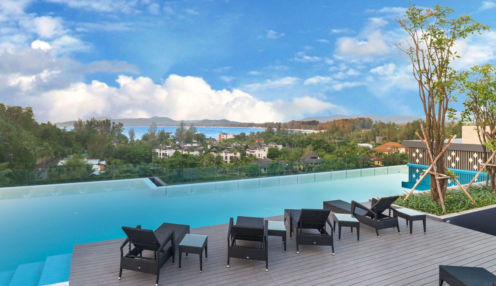 Aristo 2 Front - By Holy Cow 712 Hotel Phuket