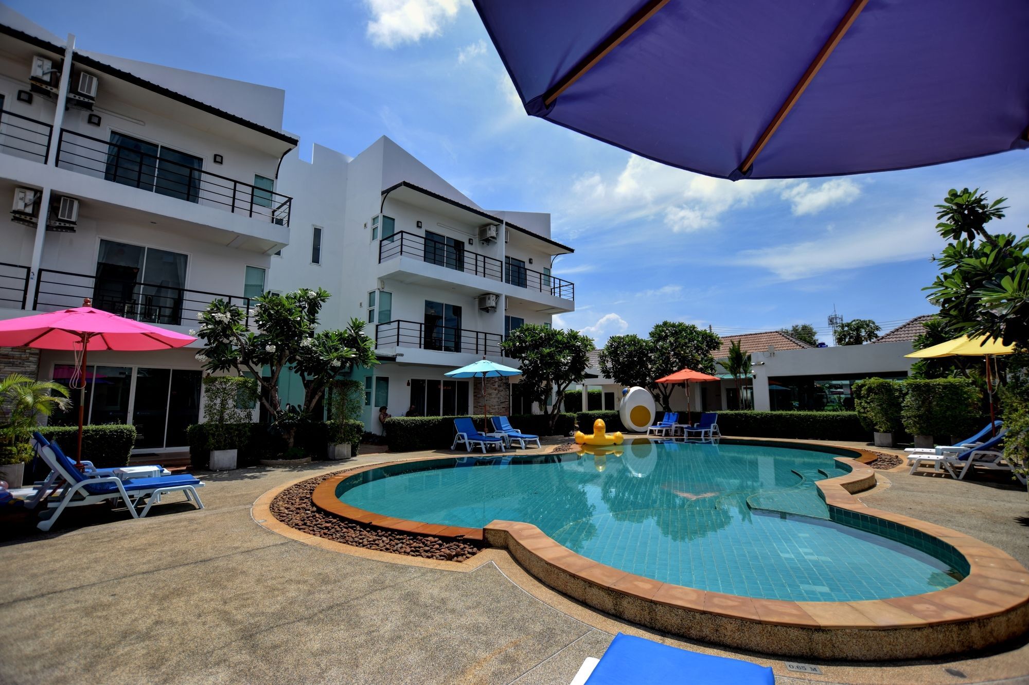 Pool Access 89 @rawai