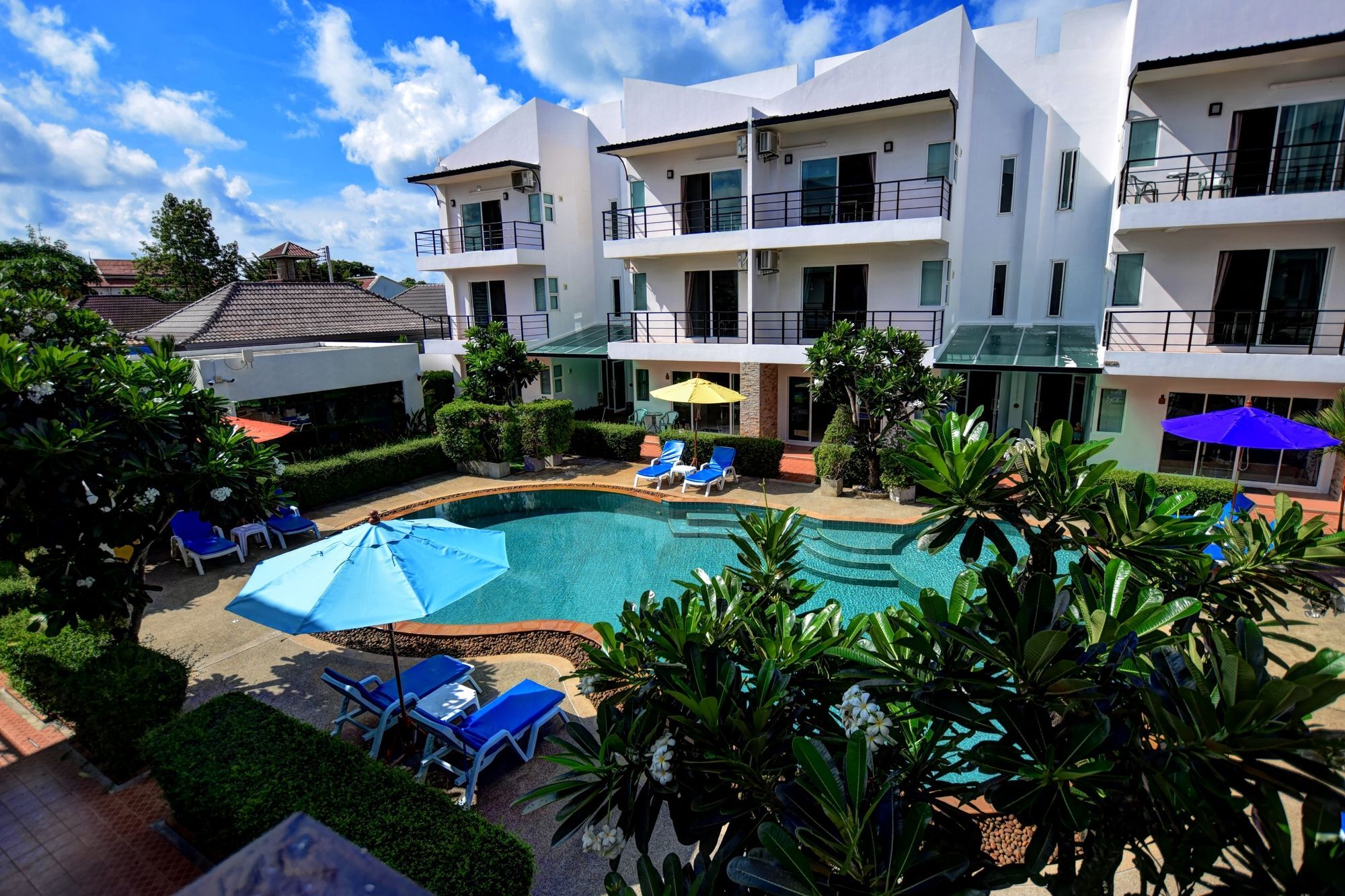 Pool Access 89 @rawai