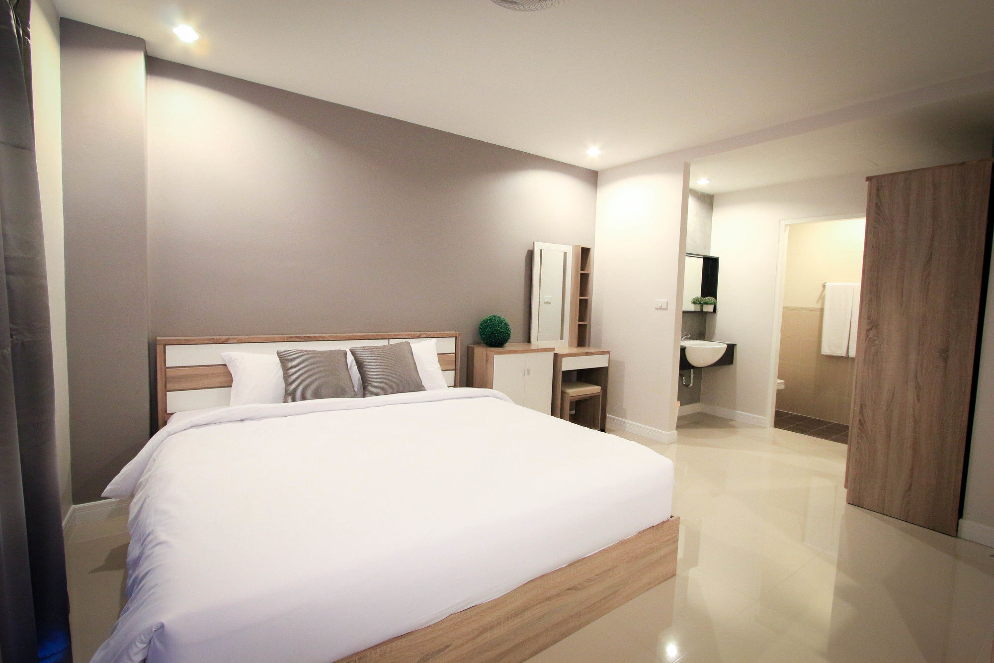 Vipa House - Sha Extra Phuket