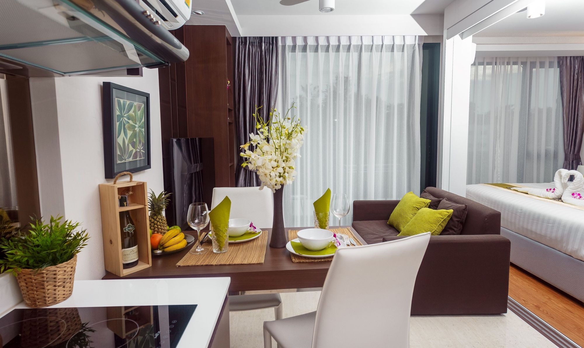 The Aristo 421 Resort