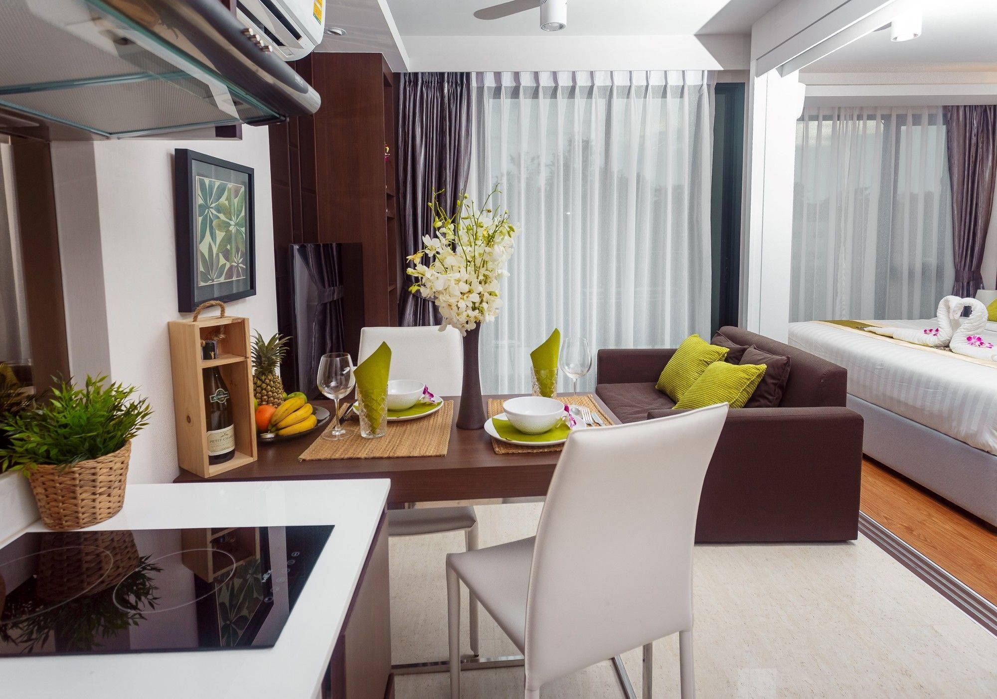 The Aristo 421 Resort