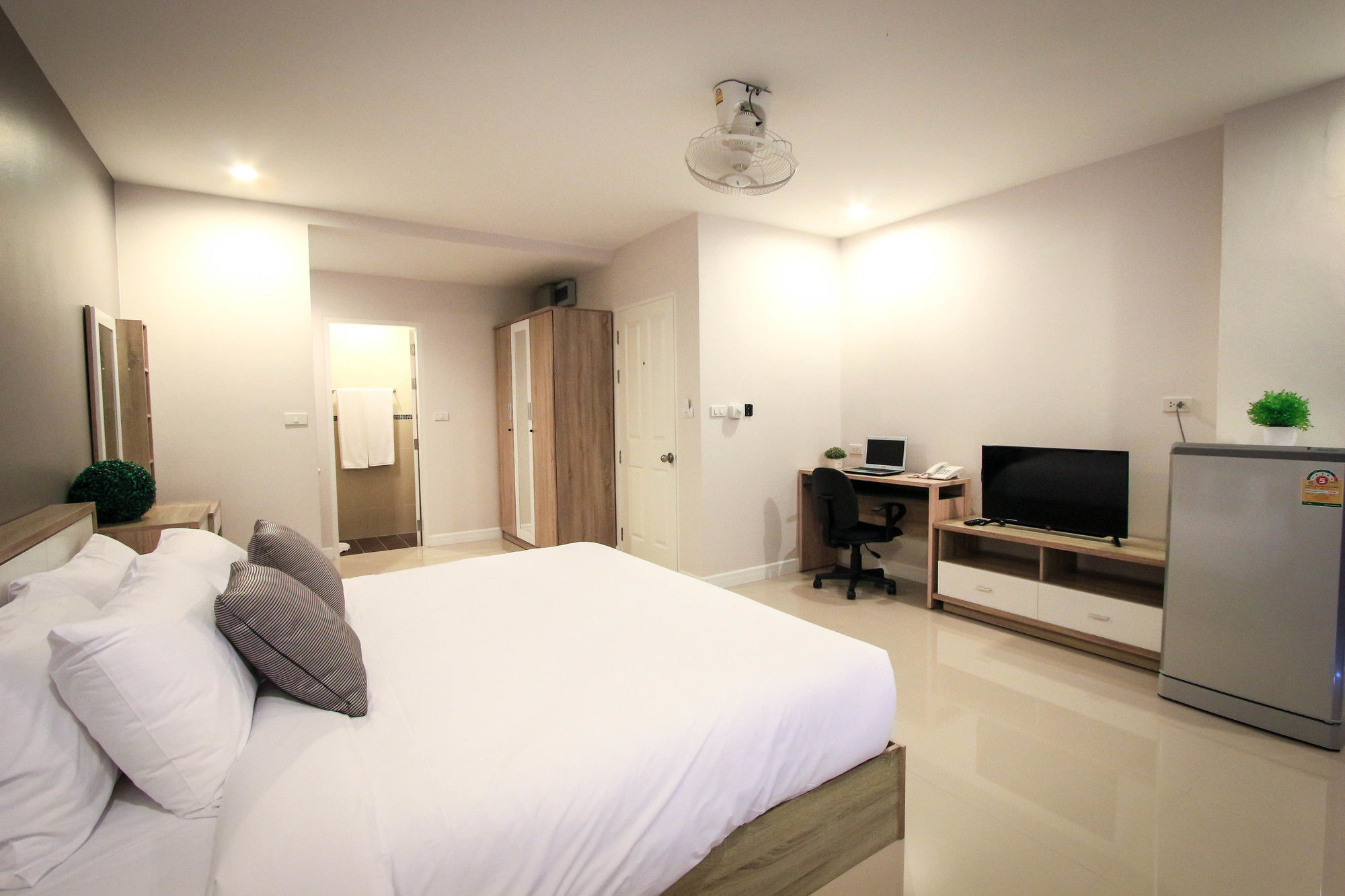 Hotel Vipa House - Sha Extra 3*