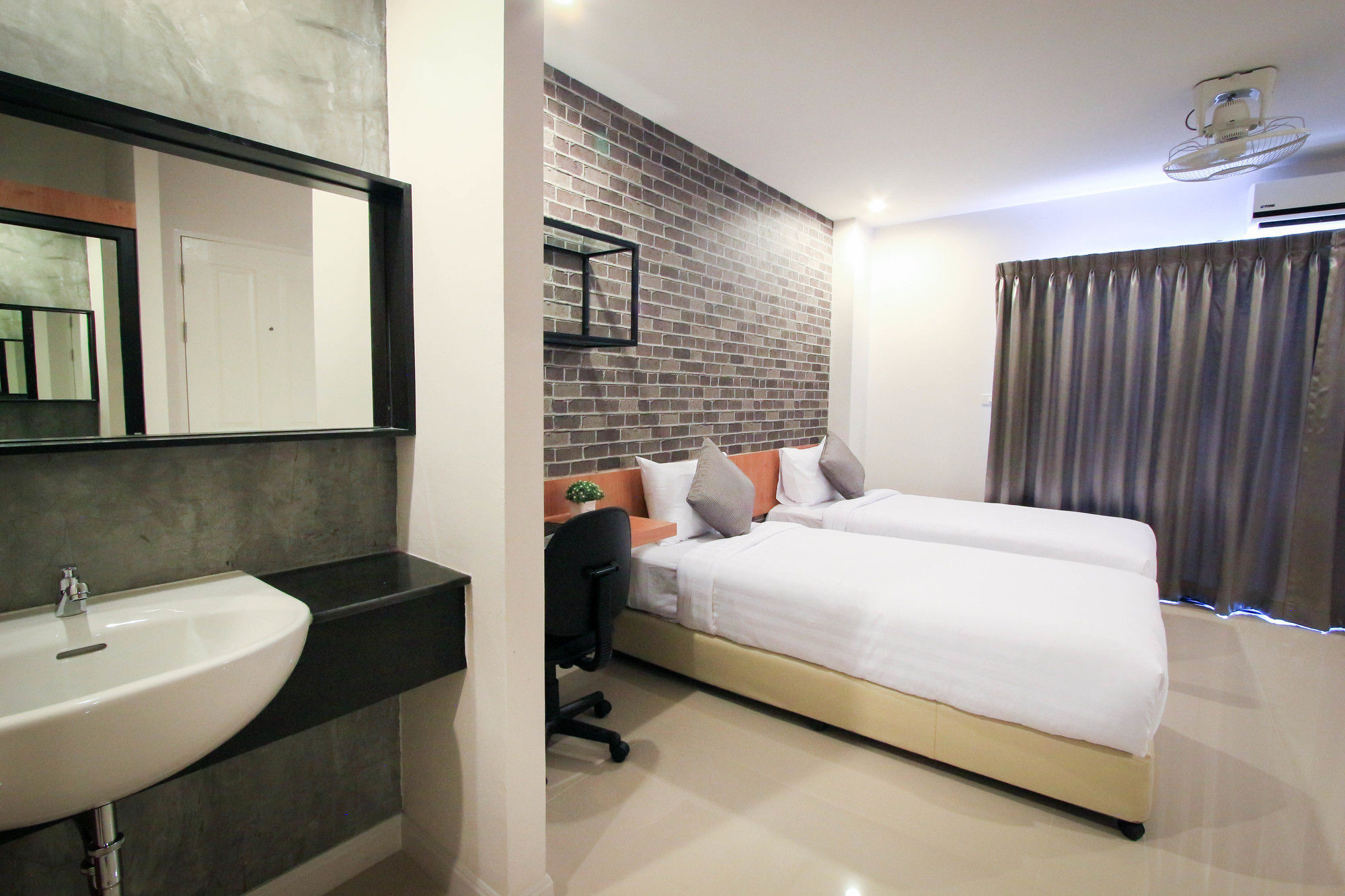 Vipa House - Sha Extra Hotel Phuket