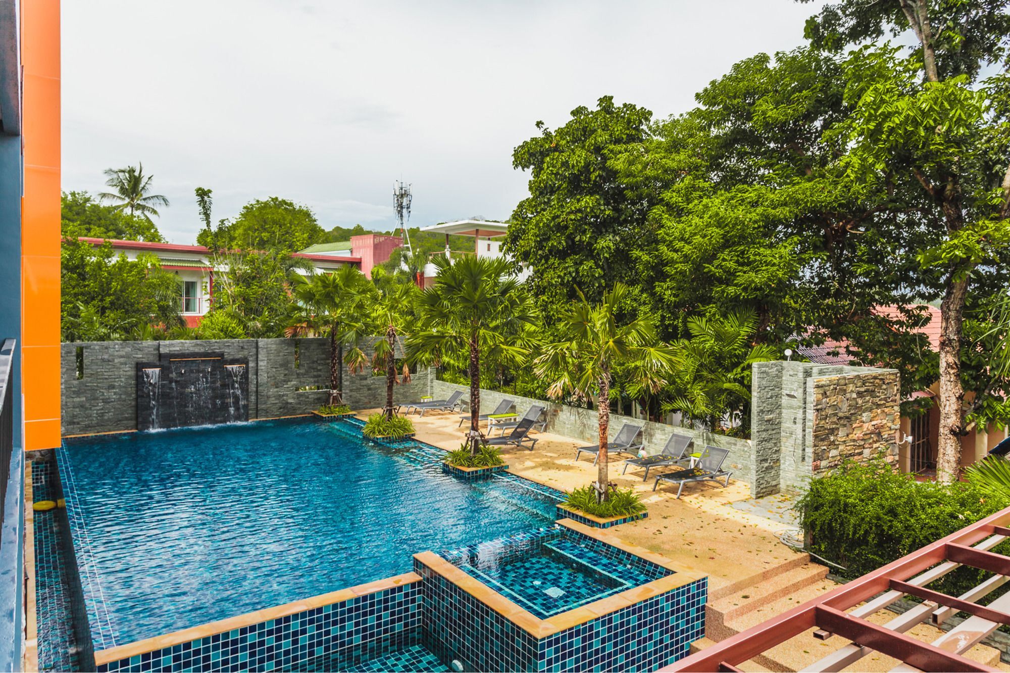 In Nai Harn In Relife 15-123-210 Hotel