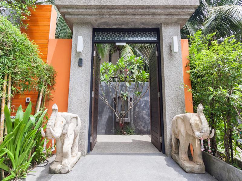 Resort Signature Phuket Sha 4*
