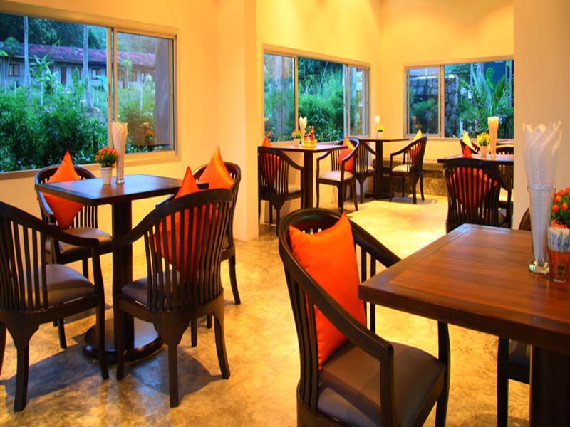 Resort Signature Phuket Sha 4*