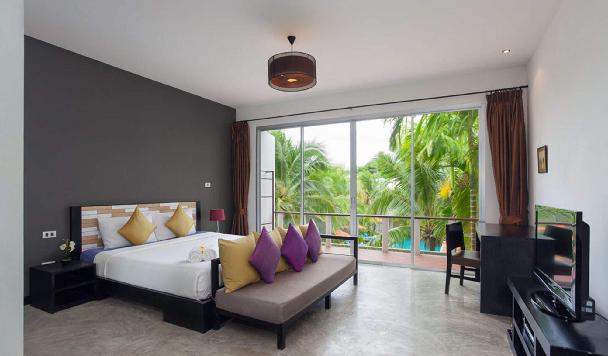 Signature Phuket Sha