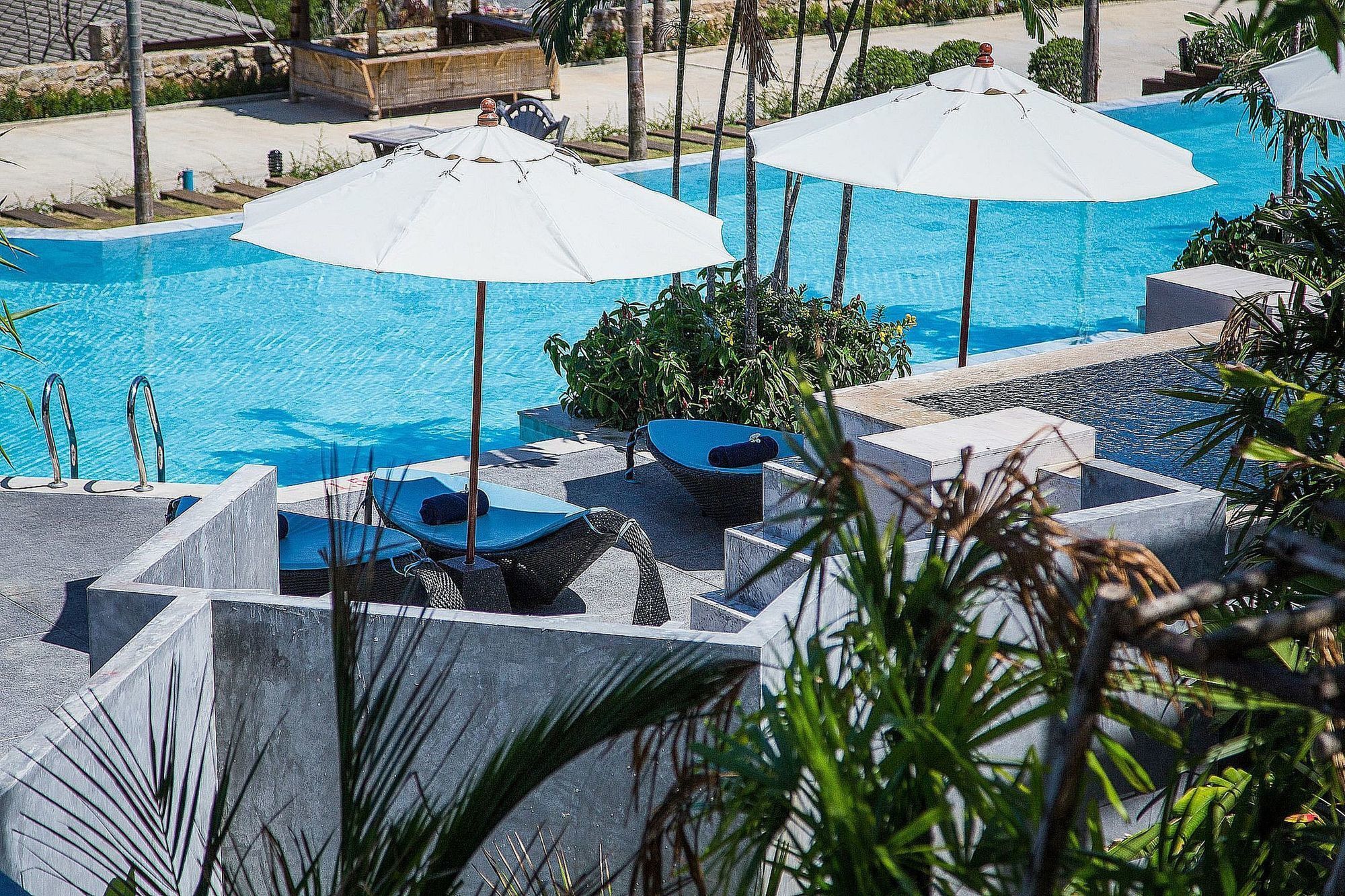 Zen Premium Phuket Hotel