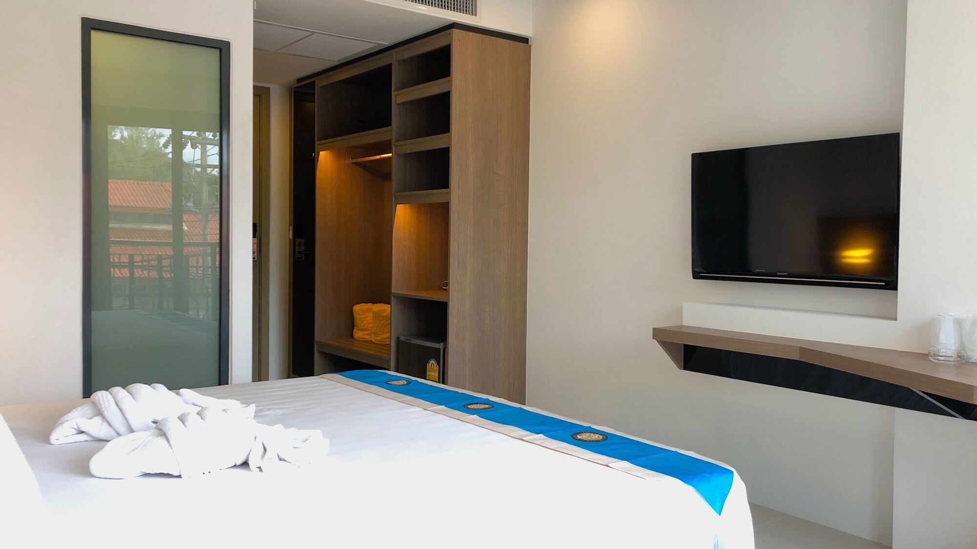 Phoenix Hotel 4*