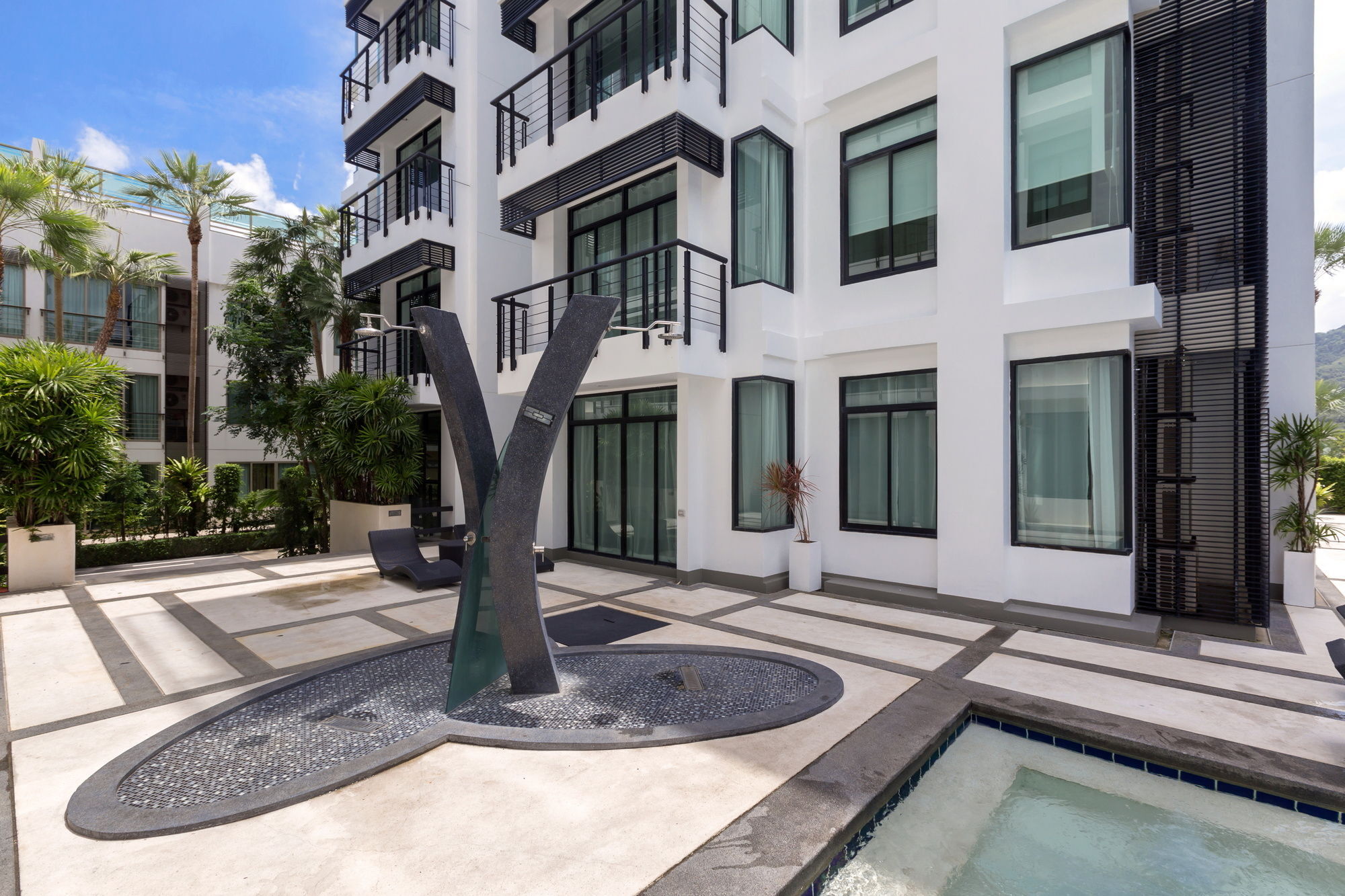 Regent Phuket Serviced Hotel 3*
