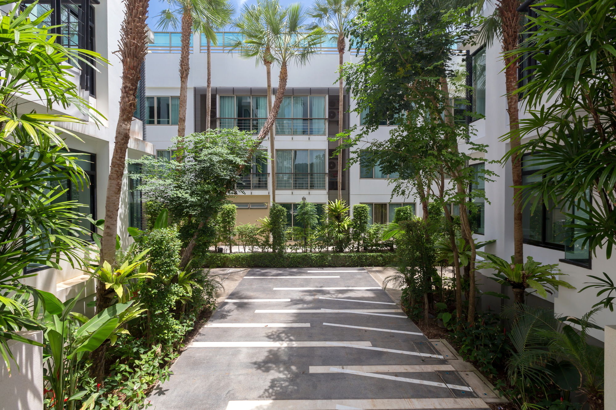 Hotel Regent Phuket Serviced 3*