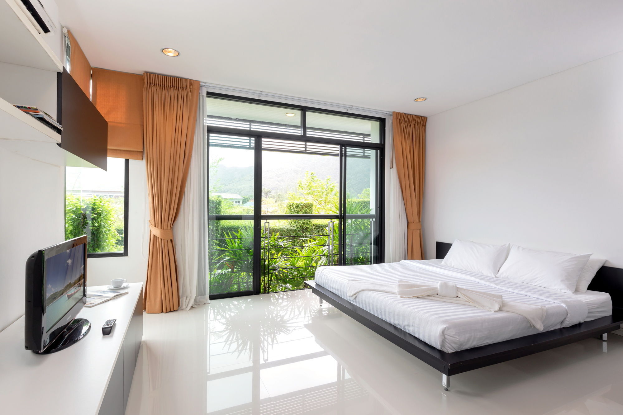 Regent Phuket Serviced Hotel 3*