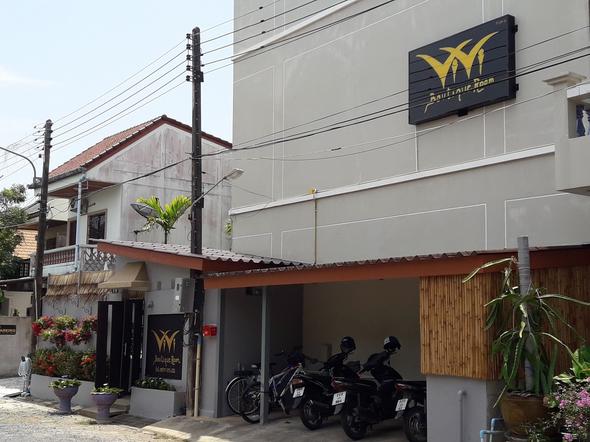 Vivi Boutique Sha 3*