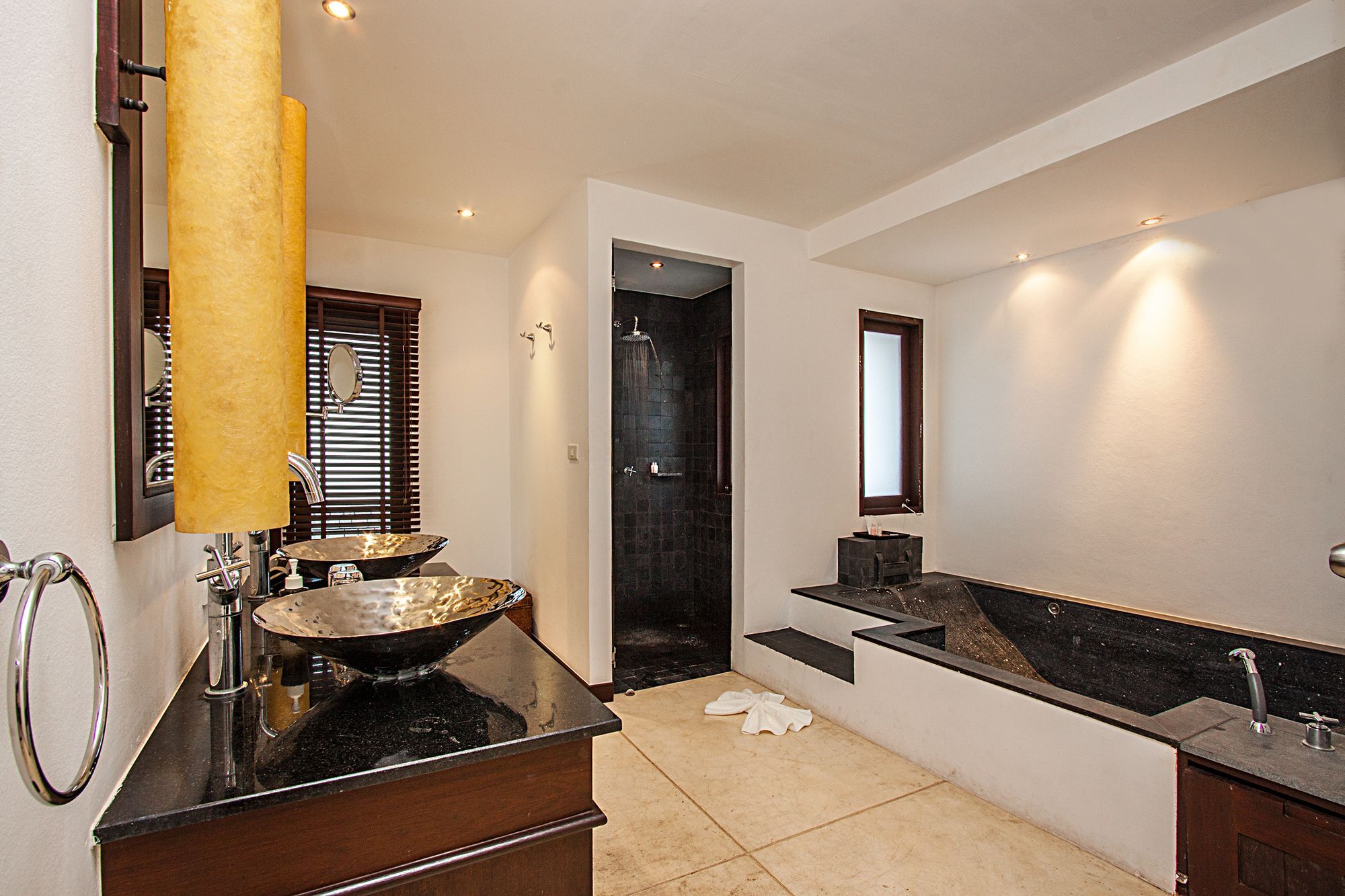 Nirano 22 2 Beds Apartment *