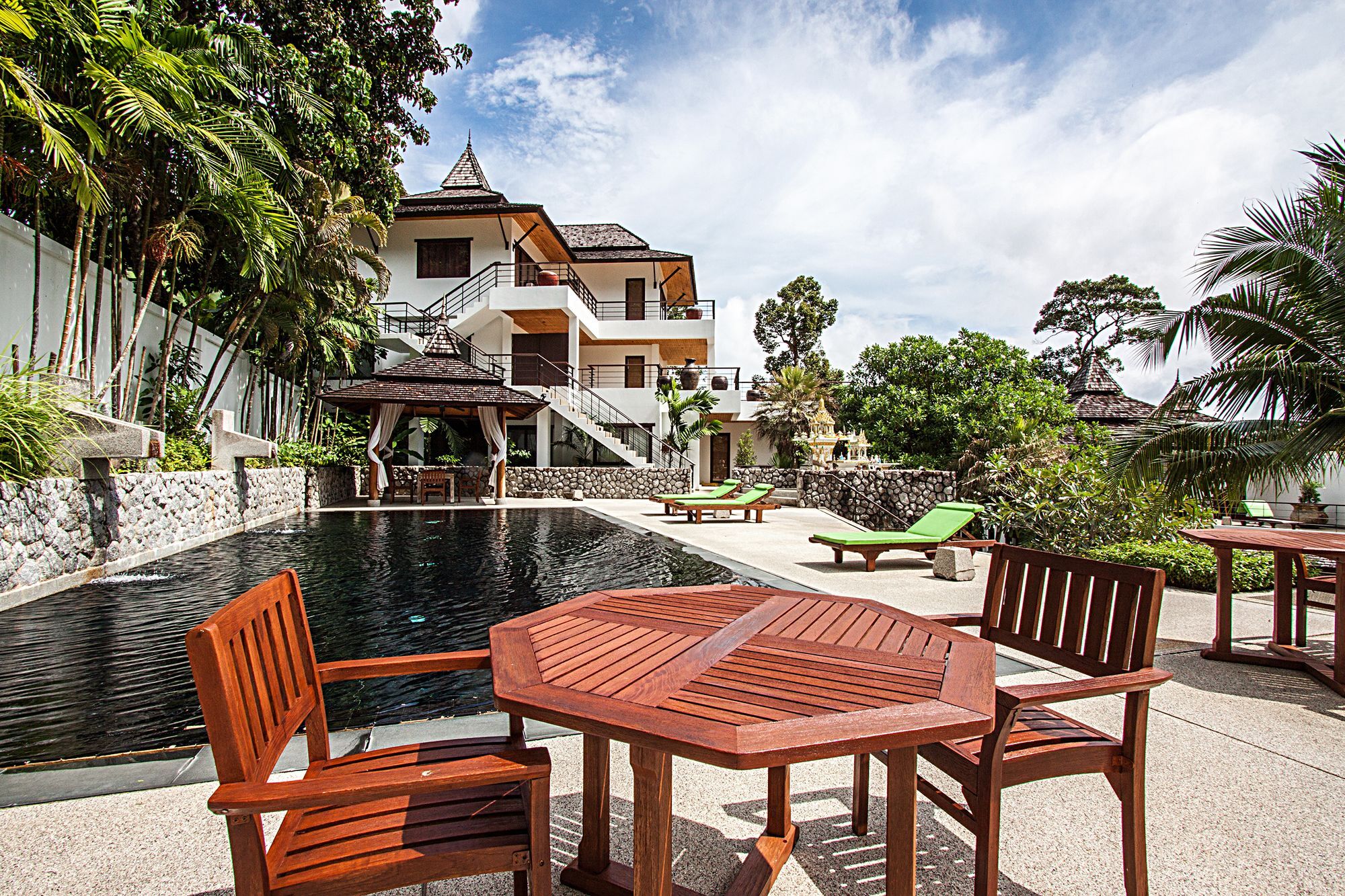 Nirano 22 2 Beds