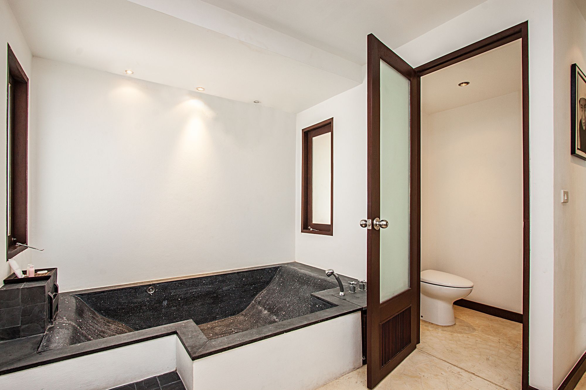 Nirano 22 2 Beds Apartment