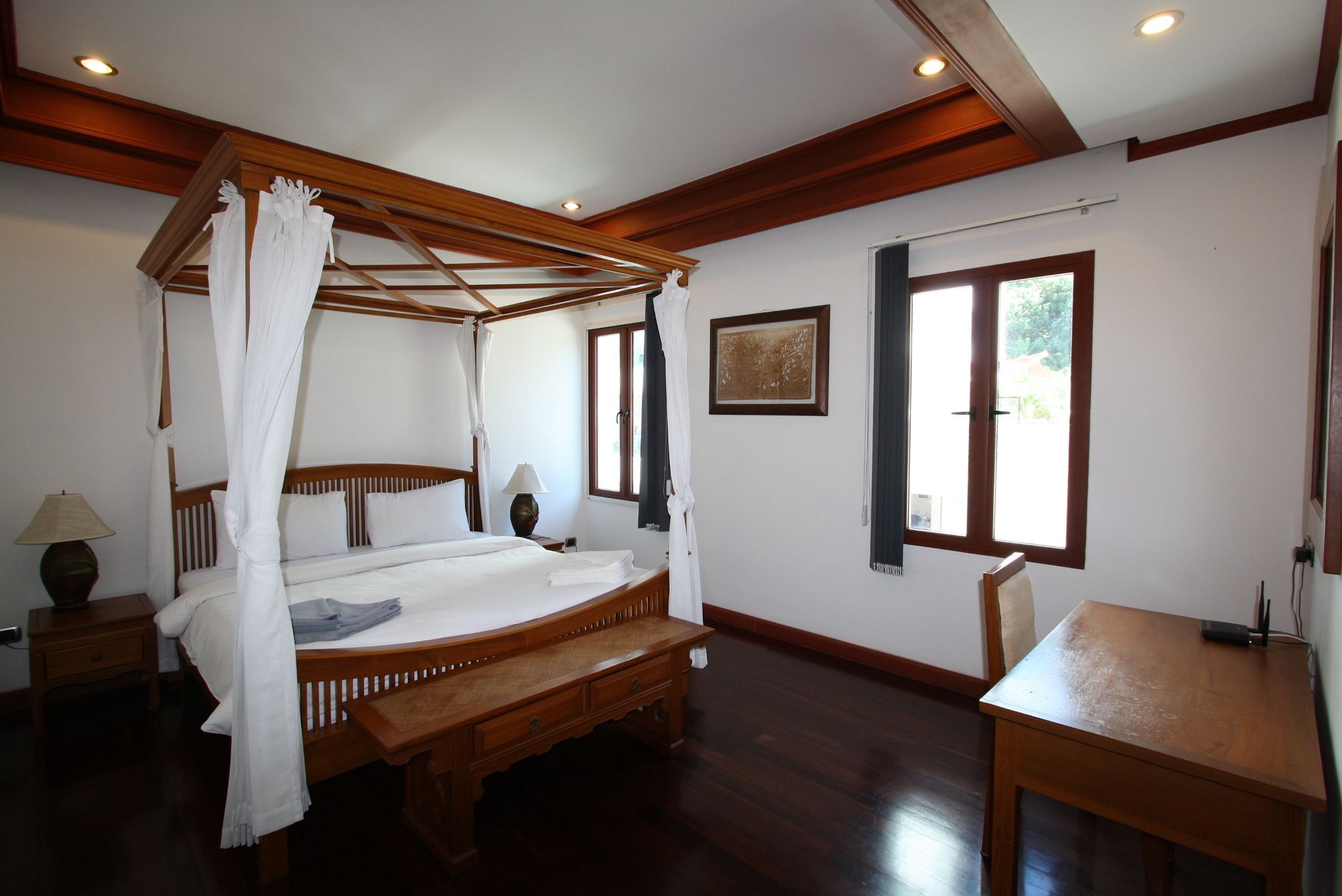 Sabai 3 And Hotel Surin Beach (Phuket)