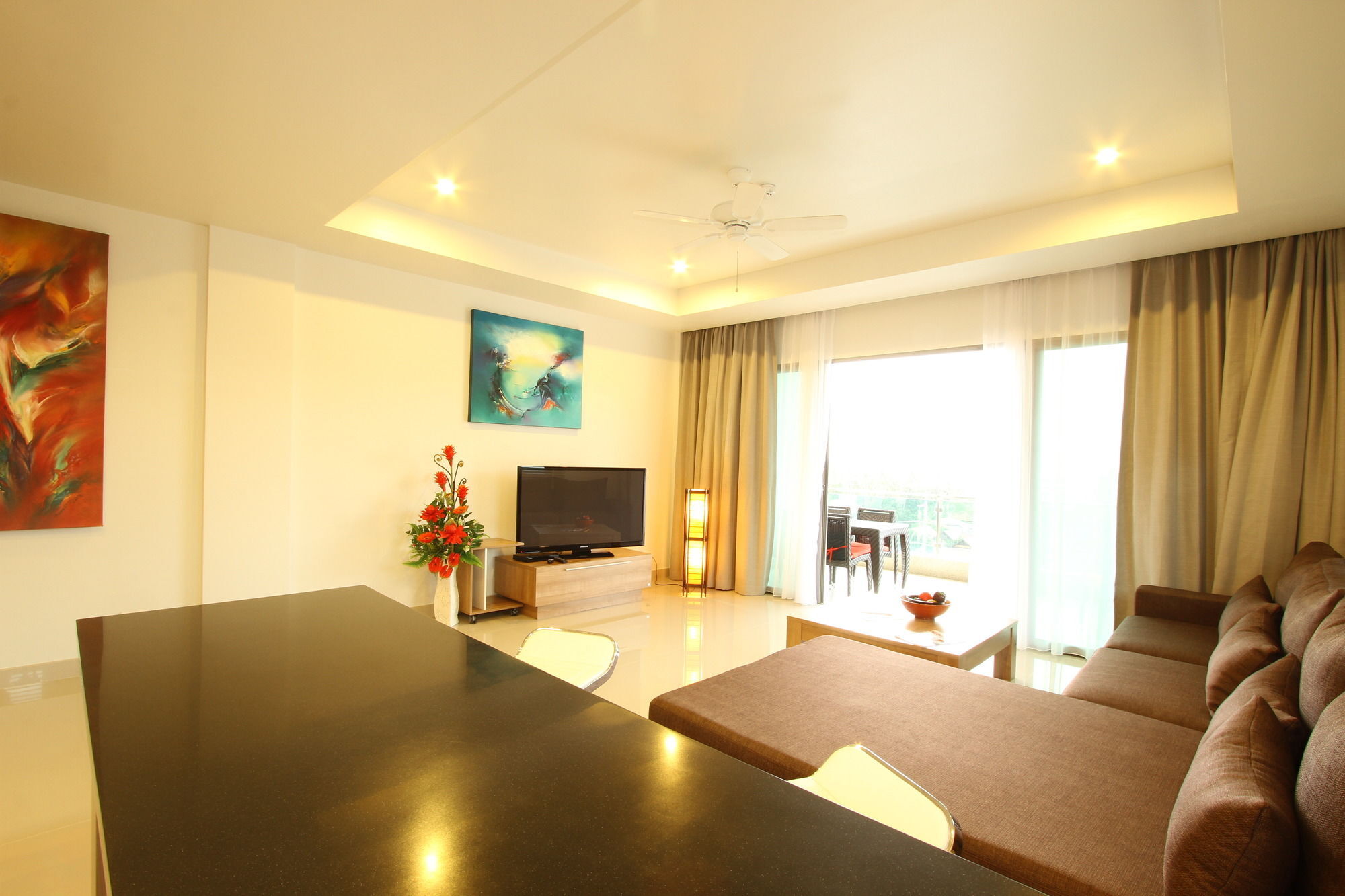 Sabai 3 And Hotel Surin Beach (Phuket)