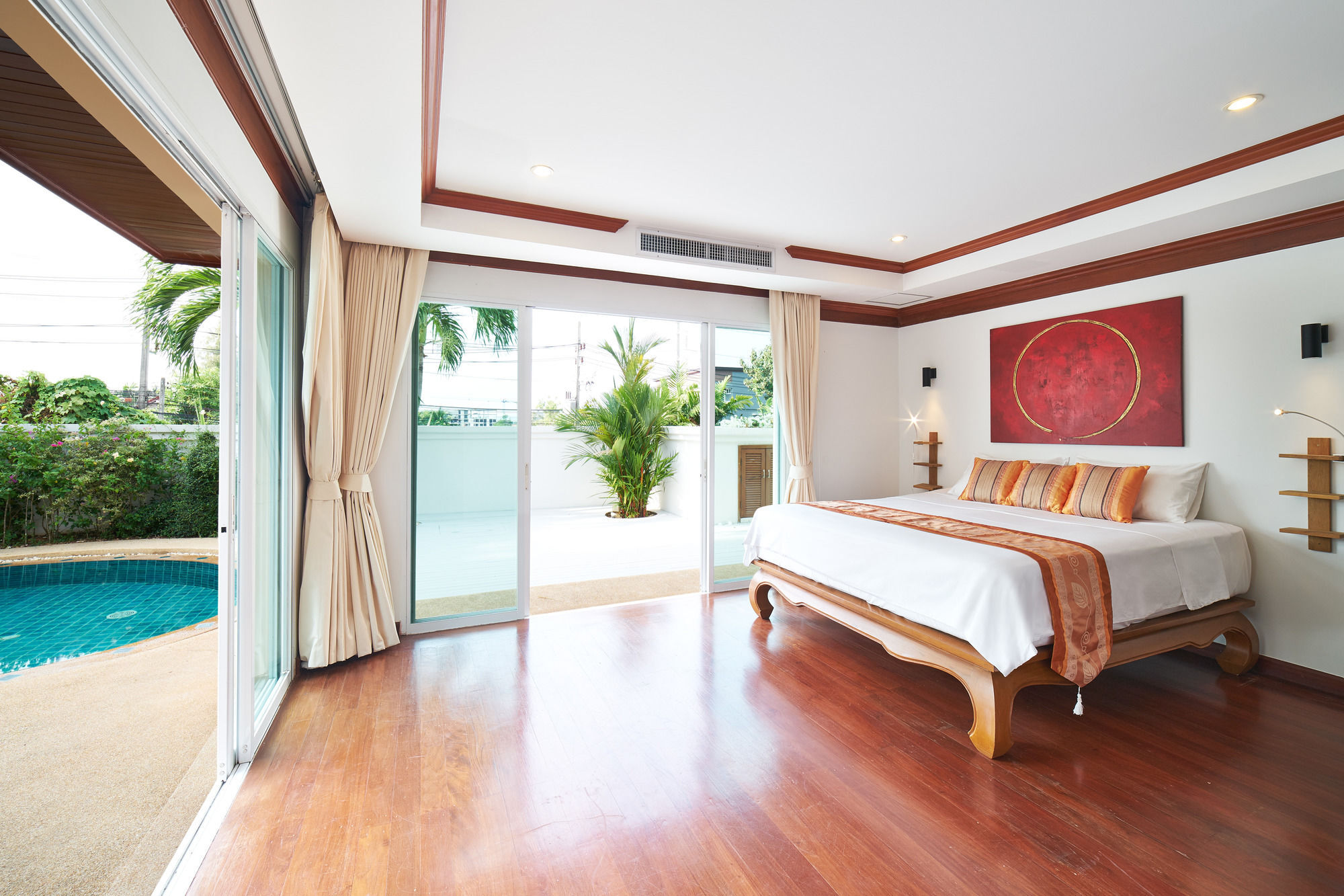 Sabai 3 And Hotel Surin Beach (Phuket)